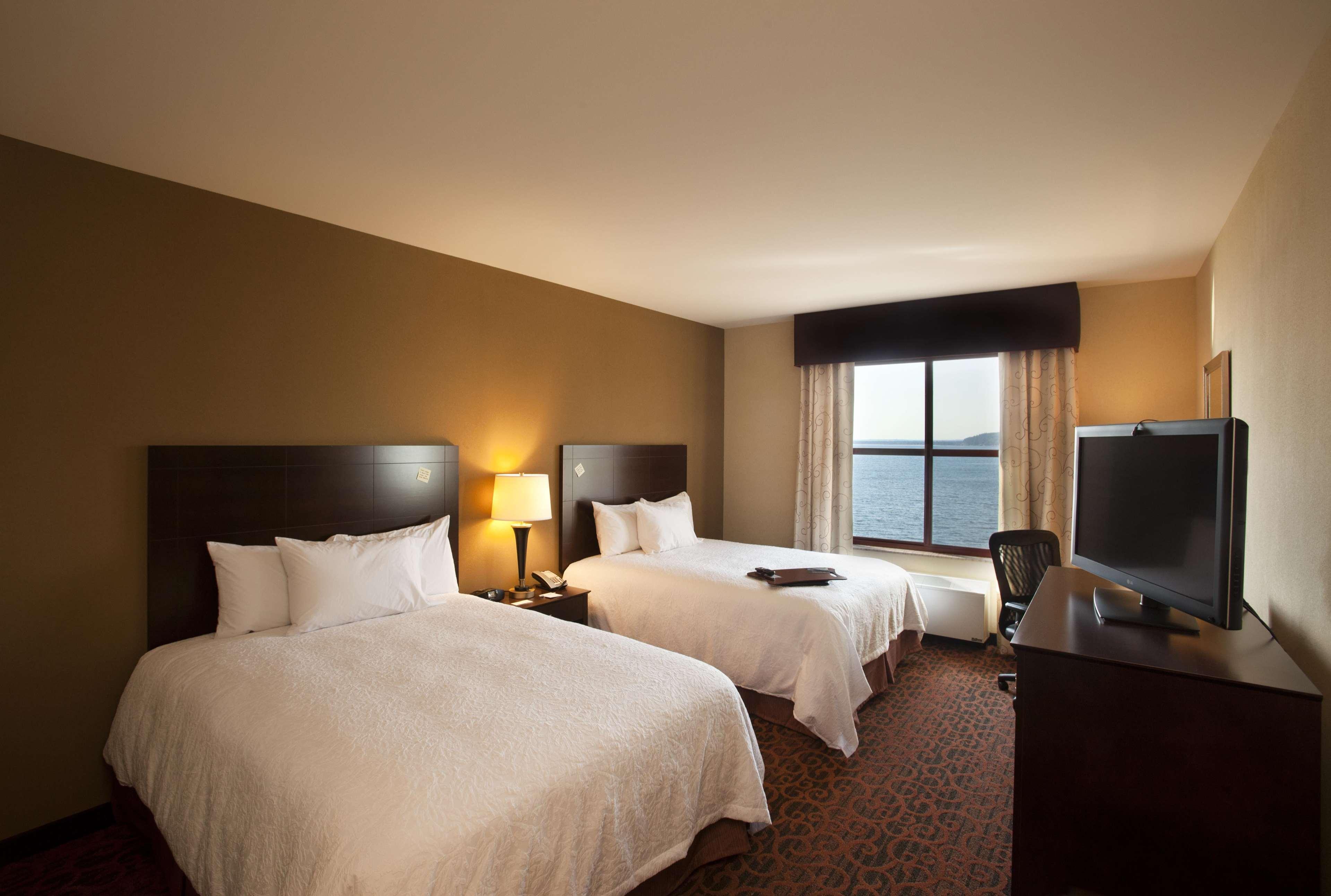 Hampton Inn Marquette-Waterfront Pokoj fotografie