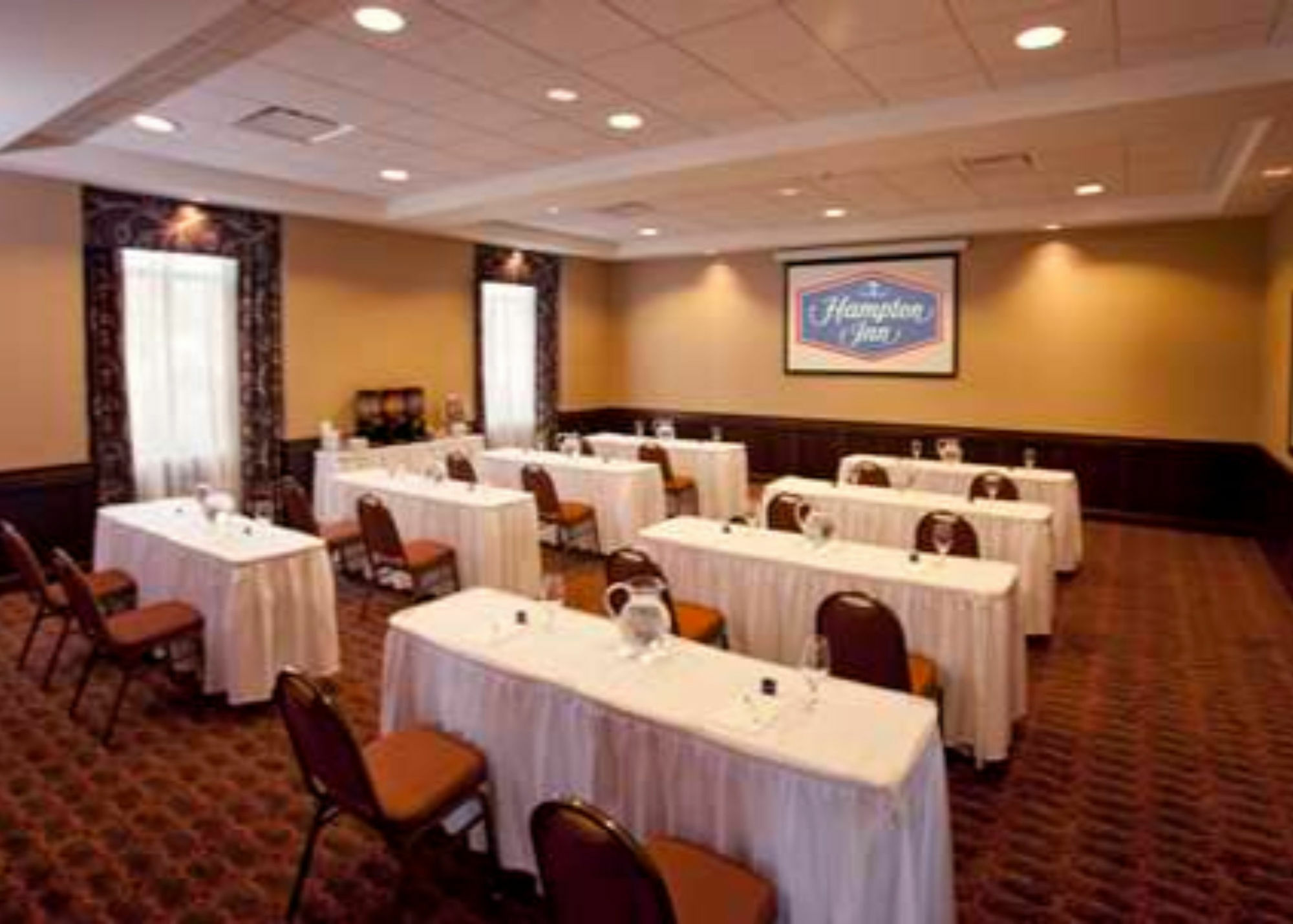 Hampton Inn Marquette-Waterfront Exteriér fotografie